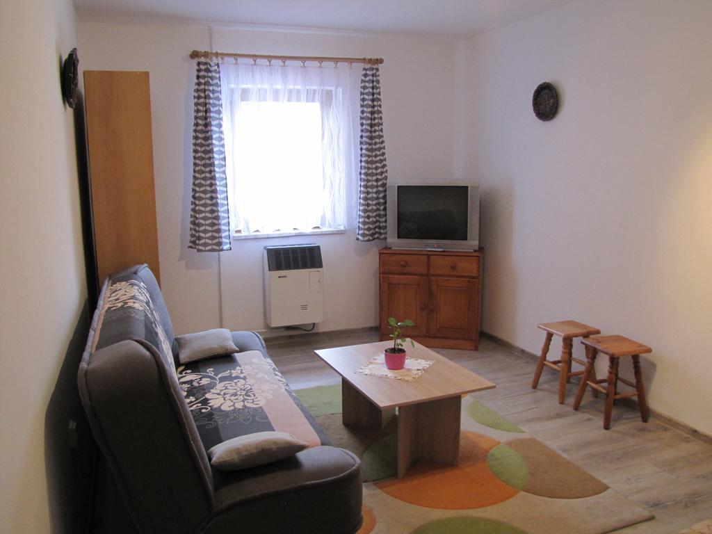 Privat Magdalena Apartment Besenova Exterior photo